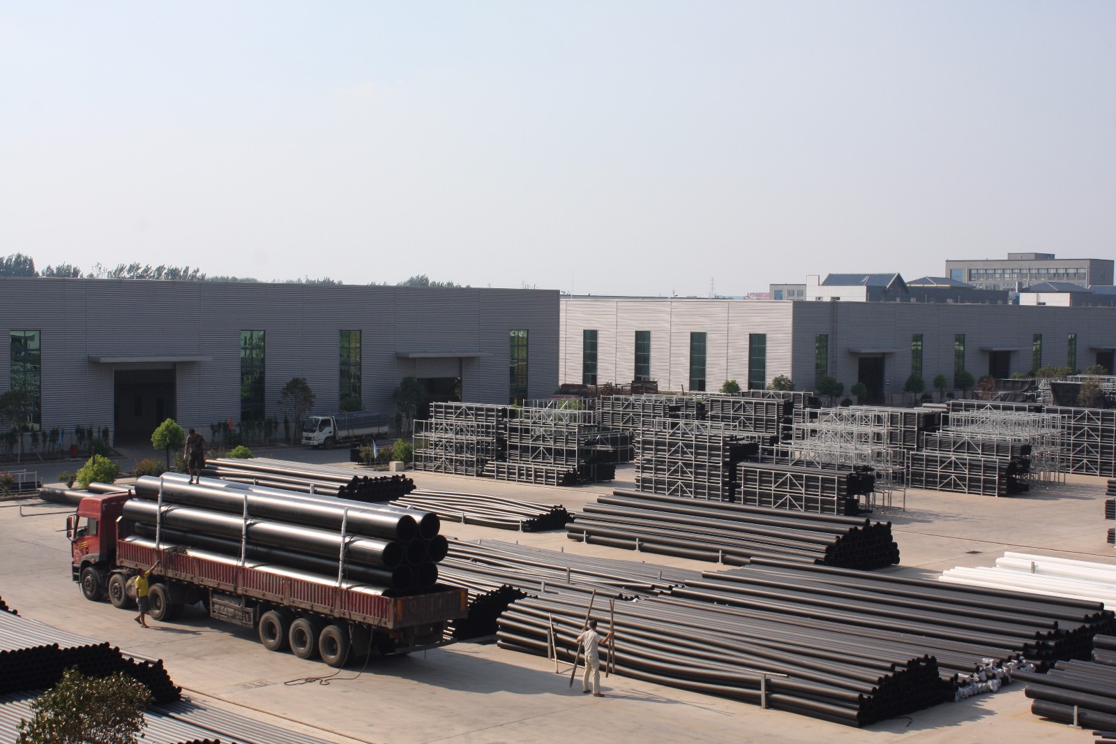 PE710管材装车